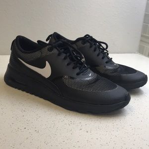 Nike Women's Air Max Thea Running Shoe Size 6.5
